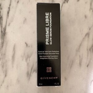 Givenchy Prisme Libre Glow Serum Foundation: Shade 4.5N